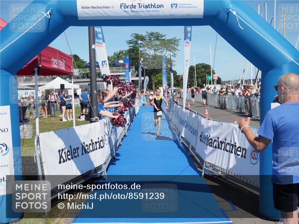 17.08.2025 - KN Förde Triathlon 2025 MichiJ http://msf.ph/oto/8591239 17.08.2025 13:50:58 Laufen 493 meine-sportfotos.de
