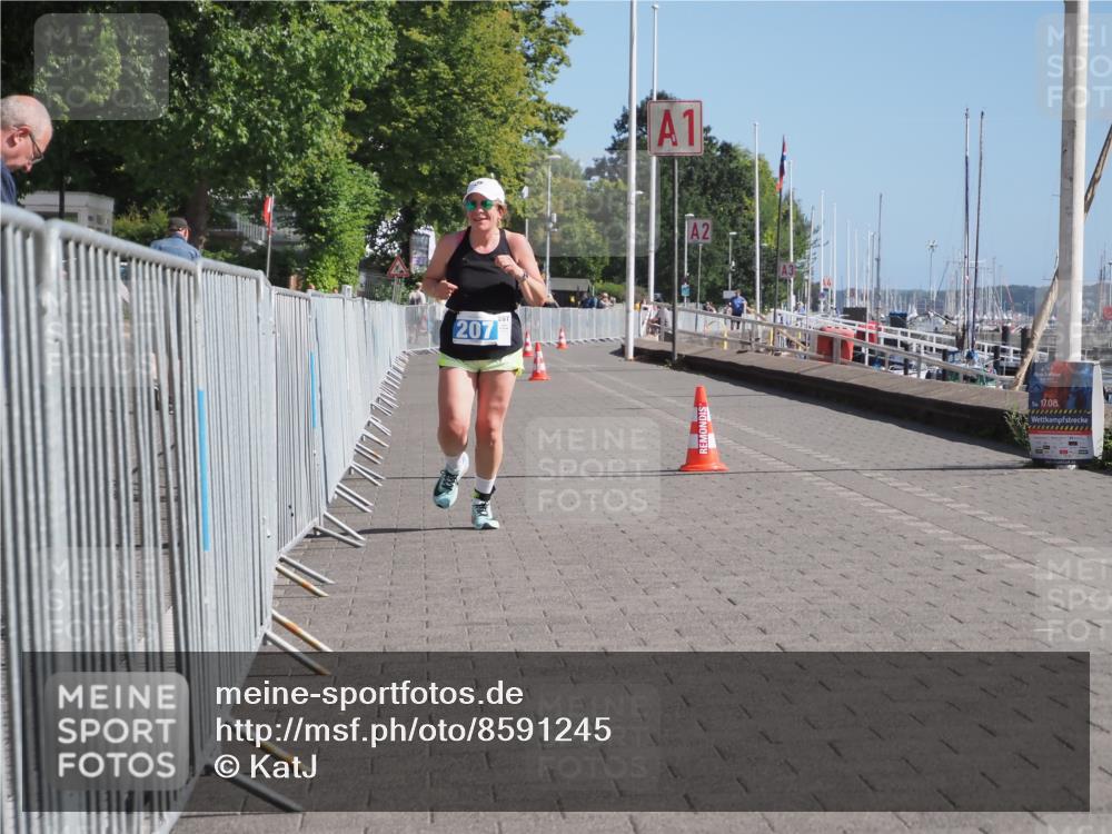 17.08.2025 - KN Förde Triathlon 2025 KatJ http://msf.ph/oto/8591245 17.08.2025 10:51:14 Laufen 207 meine-sportfotos.de