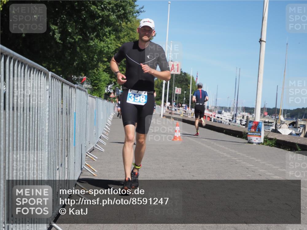 17.08.2025 - KN Förde Triathlon 2025 KatJ http://msf.ph/oto/8591247 17.08.2025 13:37:10 Laufen 398, 402, 479, 483 meine-sportfotos.de