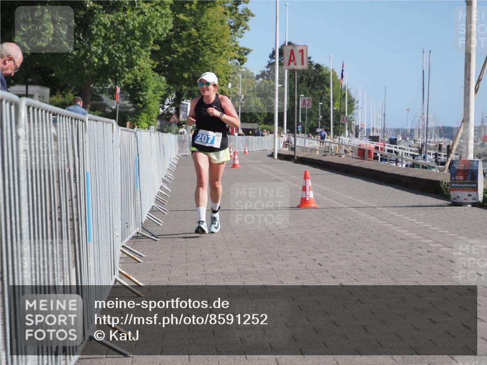 17.08.2025 - KN Förde Triathlon 2025 KatJ http://msf.ph/oto/8591252 17.08.2025 10:51:15 Laufen 207 meine-sportfotos.de