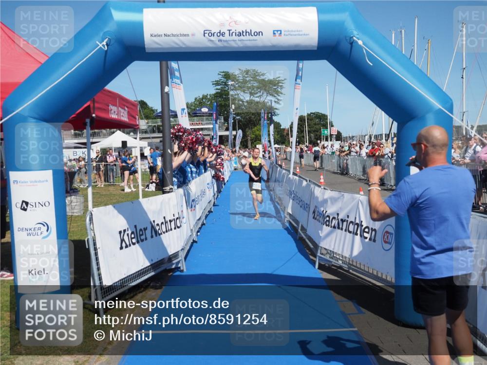 17.08.2025 - KN Förde Triathlon 2025 MichiJ http://msf.ph/oto/8591254 17.08.2025 13:50:58 Laufen 493 meine-sportfotos.de