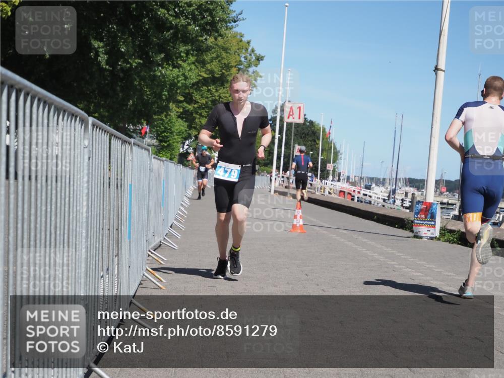 17.08.2025 - KN Förde Triathlon 2025 KatJ http://msf.ph/oto/8591279 17.08.2025 13:37:12 Laufen 398, 479 meine-sportfotos.de
