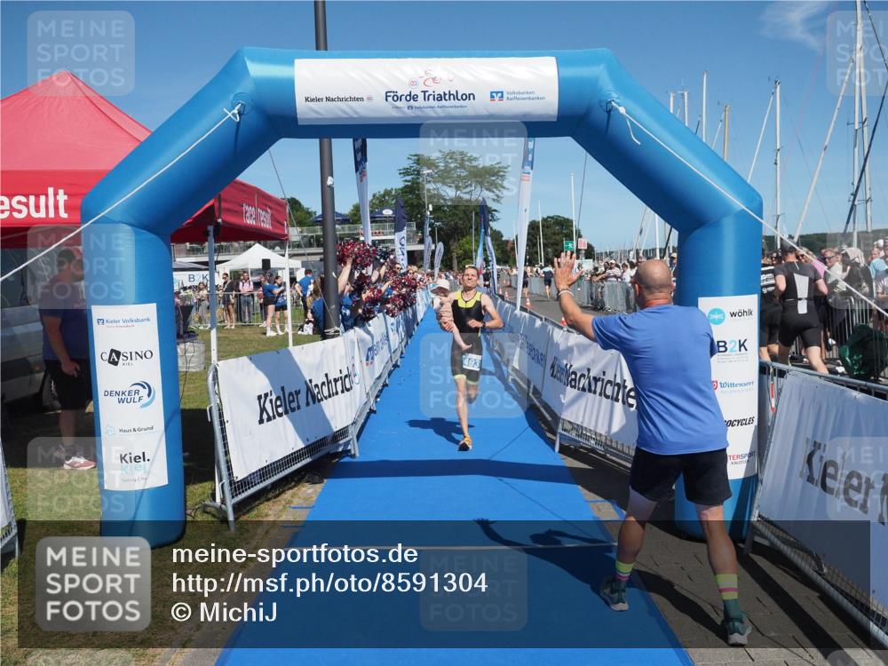 17.08.2025 - KN Förde Triathlon 2025 MichiJ http://msf.ph/oto/8591304 17.08.2025 13:51:00 Laufen 493 meine-sportfotos.de