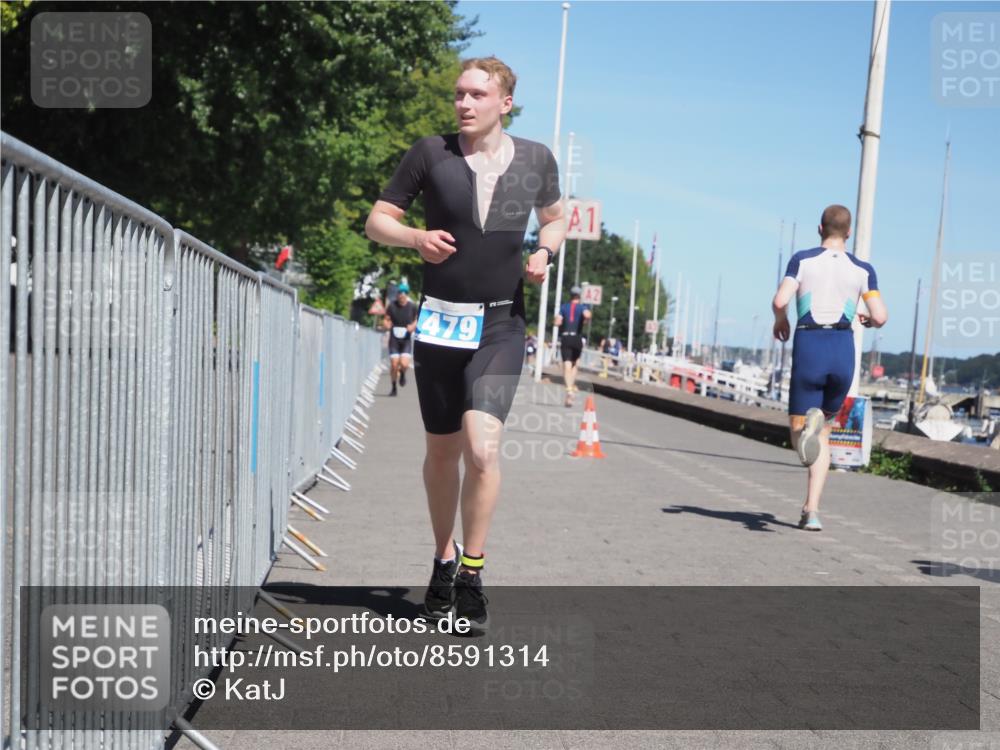 17.08.2025 - KN Förde Triathlon 2025 KatJ http://msf.ph/oto/8591314 17.08.2025 13:37:13 Laufen 398, 479 meine-sportfotos.de