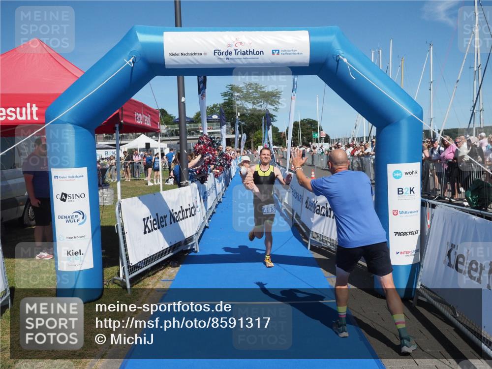 17.08.2025 - KN Förde Triathlon 2025 MichiJ http://msf.ph/oto/8591317 17.08.2025 13:51:00 Laufen 493 meine-sportfotos.de