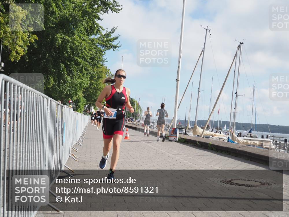 17.08.2025 - KN Förde Triathlon 2025 KatJ http://msf.ph/oto/8591321 17.08.2025 10:18:38 Laufen 136, 155, 237 meine-sportfotos.de