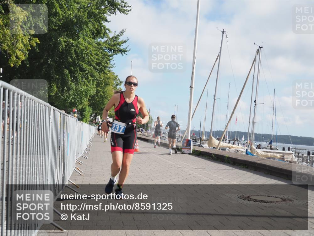 17.08.2025 - KN Förde Triathlon 2025 KatJ http://msf.ph/oto/8591325 17.08.2025 10:18:38 Laufen 136, 155, 237 meine-sportfotos.de