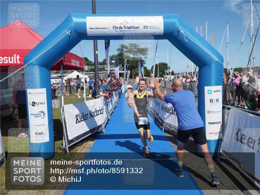 17.08.2025 - KN Förde Triathlon 2025 MichiJ http://msf.ph/oto/8591332 17.08.2025 13:51:00 Laufen 493 meine-sportfotos.de