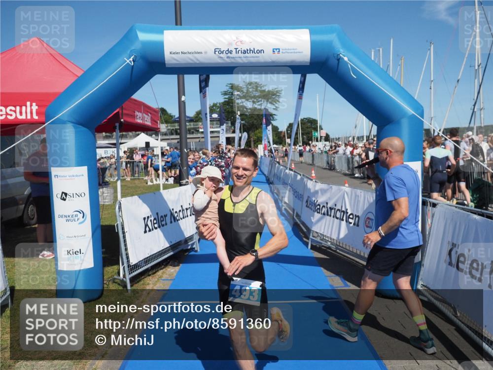 17.08.2025 - KN Förde Triathlon 2025 MichiJ http://msf.ph/oto/8591360 17.08.2025 13:51:01 Laufen 493 meine-sportfotos.de