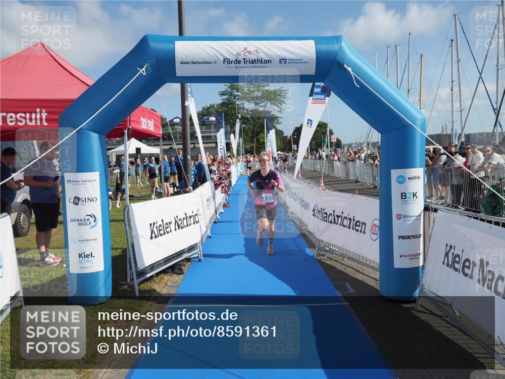 17.08.2025 - KN Förde Triathlon 2025 MichiJ http://msf.ph/oto/8591361 17.08.2025 10:33:25 Laufen 127 meine-sportfotos.de