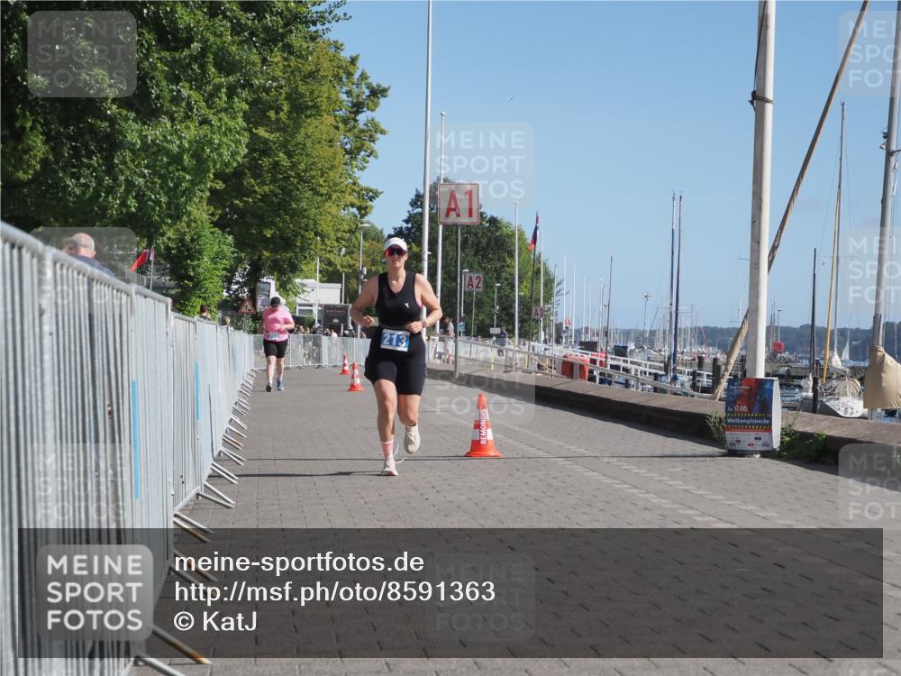 17.08.2025 - KN Förde Triathlon 2025 KatJ http://msf.ph/oto/8591363 17.08.2025 10:53:25 Laufen 213 meine-sportfotos.de