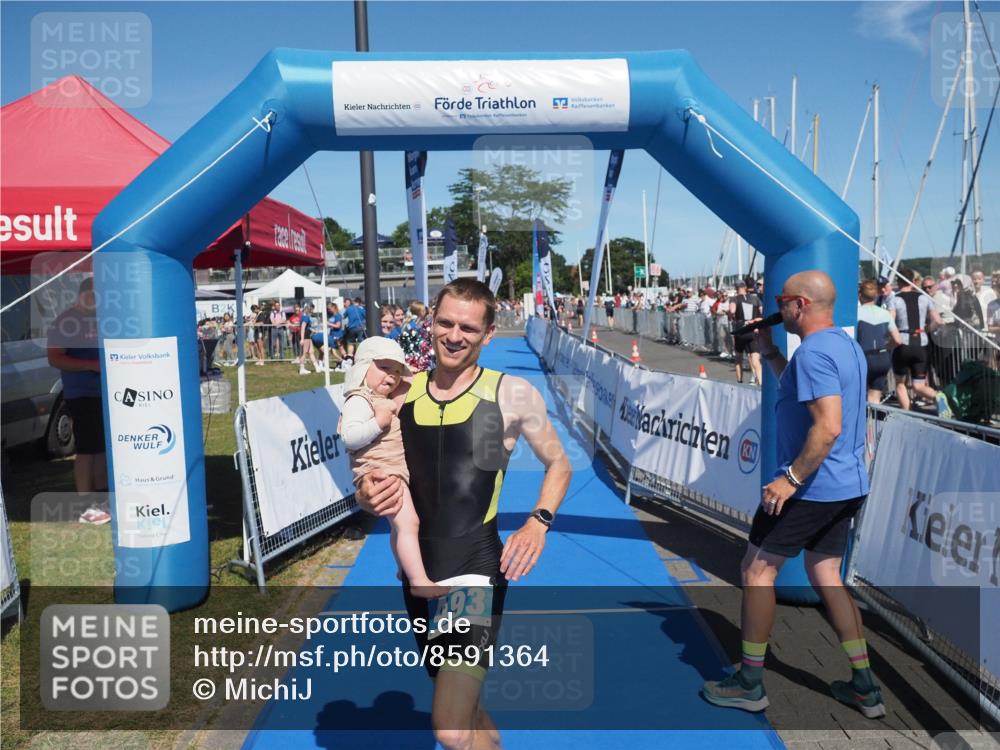 17.08.2025 - KN Förde Triathlon 2025 MichiJ http://msf.ph/oto/8591364 17.08.2025 13:51:01 Laufen 493 meine-sportfotos.de