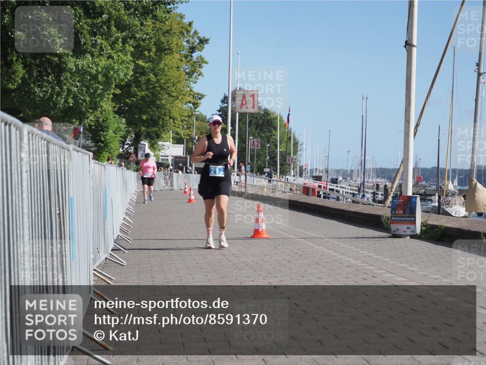 17.08.2025 - KN Förde Triathlon 2025 KatJ http://msf.ph/oto/8591370 17.08.2025 10:53:25 Laufen 213 meine-sportfotos.de