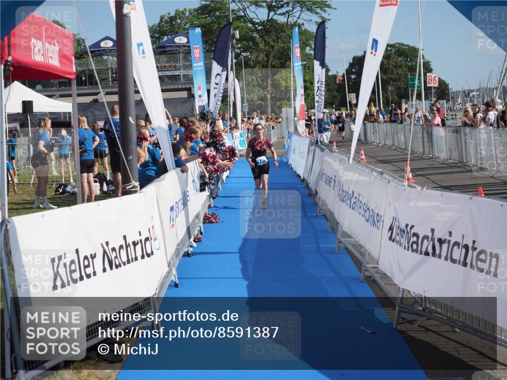 17.08.2025 - KN Förde Triathlon 2025 MichiJ http://msf.ph/oto/8591387 17.08.2025 10:33:29 Laufen 127, 143 meine-sportfotos.de