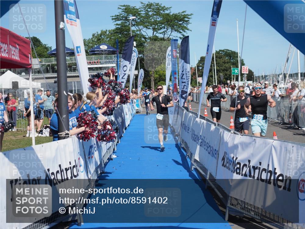 17.08.2025 - KN Förde Triathlon 2025 MichiJ http://msf.ph/oto/8591402 17.08.2025 13:51:21 Laufen 446 meine-sportfotos.de