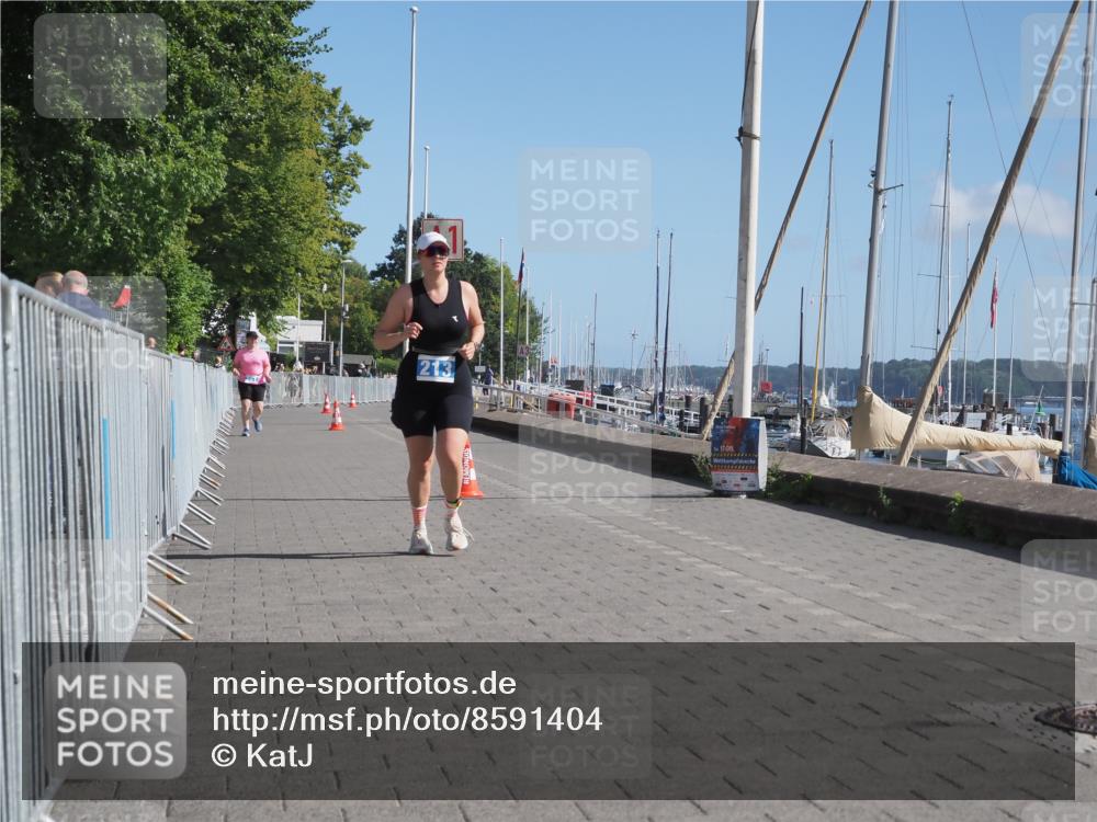 17.08.2025 - KN Förde Triathlon 2025 KatJ http://msf.ph/oto/8591404 17.08.2025 10:53:26 Laufen 213 meine-sportfotos.de