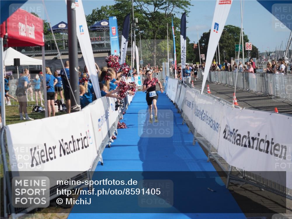 17.08.2025 - KN Förde Triathlon 2025 MichiJ http://msf.ph/oto/8591405 17.08.2025 10:33:30 Laufen 127, 143 meine-sportfotos.de