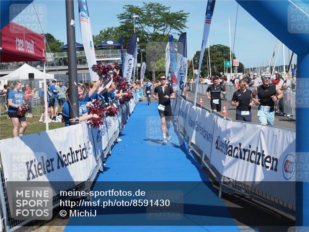 17.08.2025 - KN Förde Triathlon 2025 MichiJ http://msf.ph/oto/8591430 17.08.2025 13:51:22 Laufen 446 meine-sportfotos.de