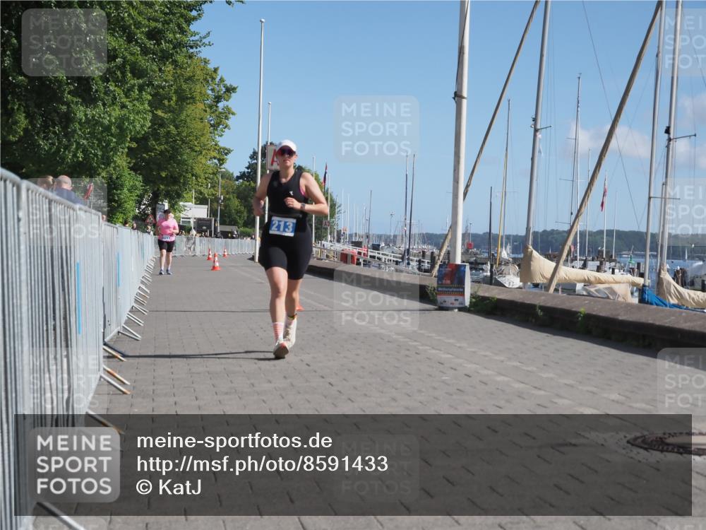 17.08.2025 - KN Förde Triathlon 2025 KatJ http://msf.ph/oto/8591433 17.08.2025 10:53:27 Laufen 213 meine-sportfotos.de