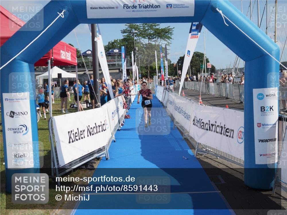 17.08.2025 - KN Förde Triathlon 2025 MichiJ http://msf.ph/oto/8591443 17.08.2025 10:33:31 Laufen 127, 143 meine-sportfotos.de