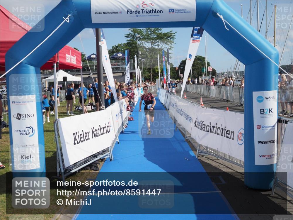 17.08.2025 - KN Förde Triathlon 2025 MichiJ http://msf.ph/oto/8591447 17.08.2025 10:33:31 Laufen 127, 143 meine-sportfotos.de