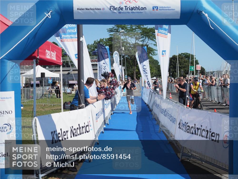 17.08.2025 - KN Förde Triathlon 2025 MichiJ http://msf.ph/oto/8591454 17.08.2025 11:51:43 Laufen 261 meine-sportfotos.de