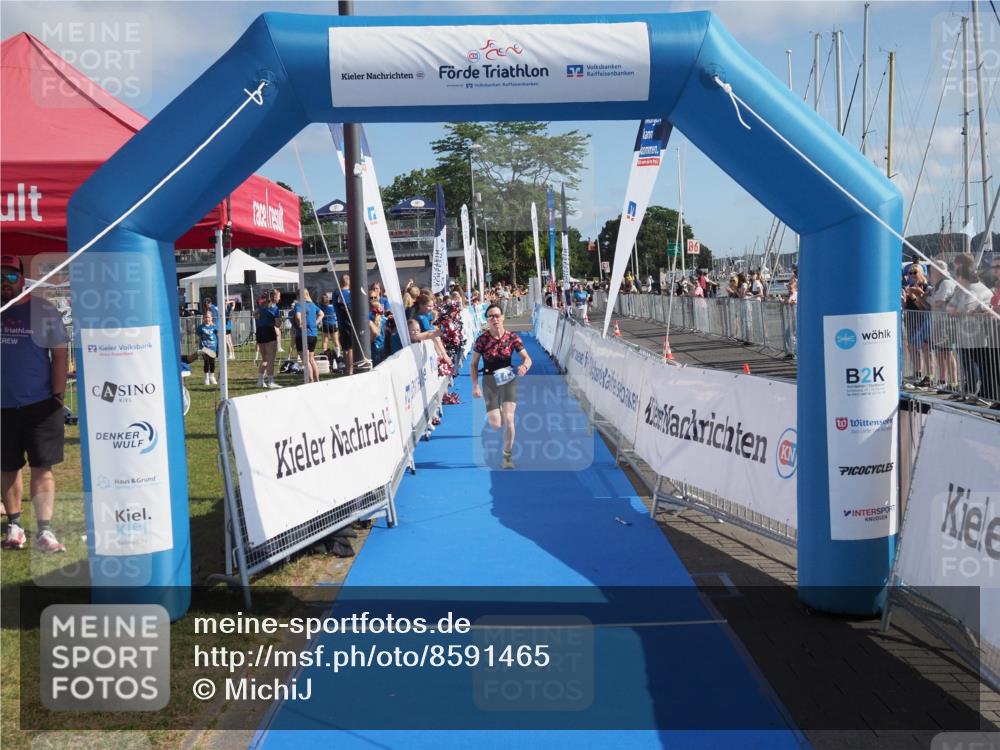 17.08.2025 - KN Förde Triathlon 2025 MichiJ http://msf.ph/oto/8591465 17.08.2025 10:33:31 Laufen 127, 143 meine-sportfotos.de