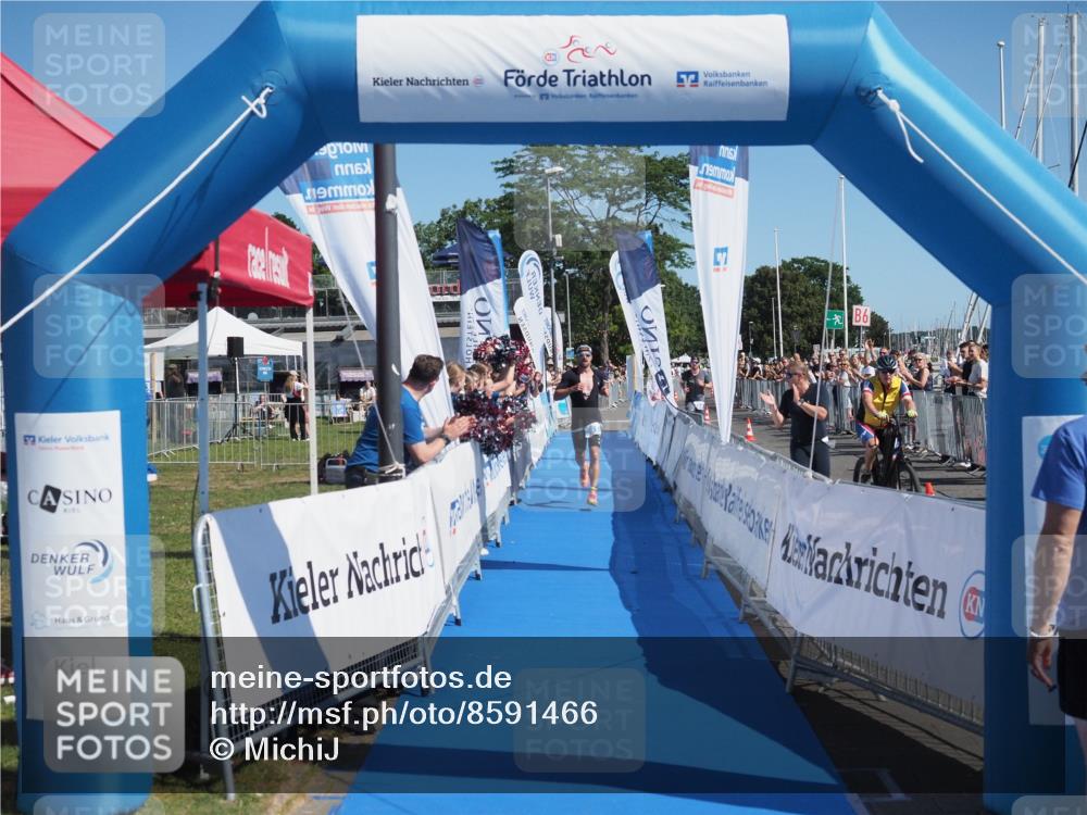 17.08.2025 - KN Förde Triathlon 2025 MichiJ http://msf.ph/oto/8591466 17.08.2025 11:51:43 Laufen 261 meine-sportfotos.de