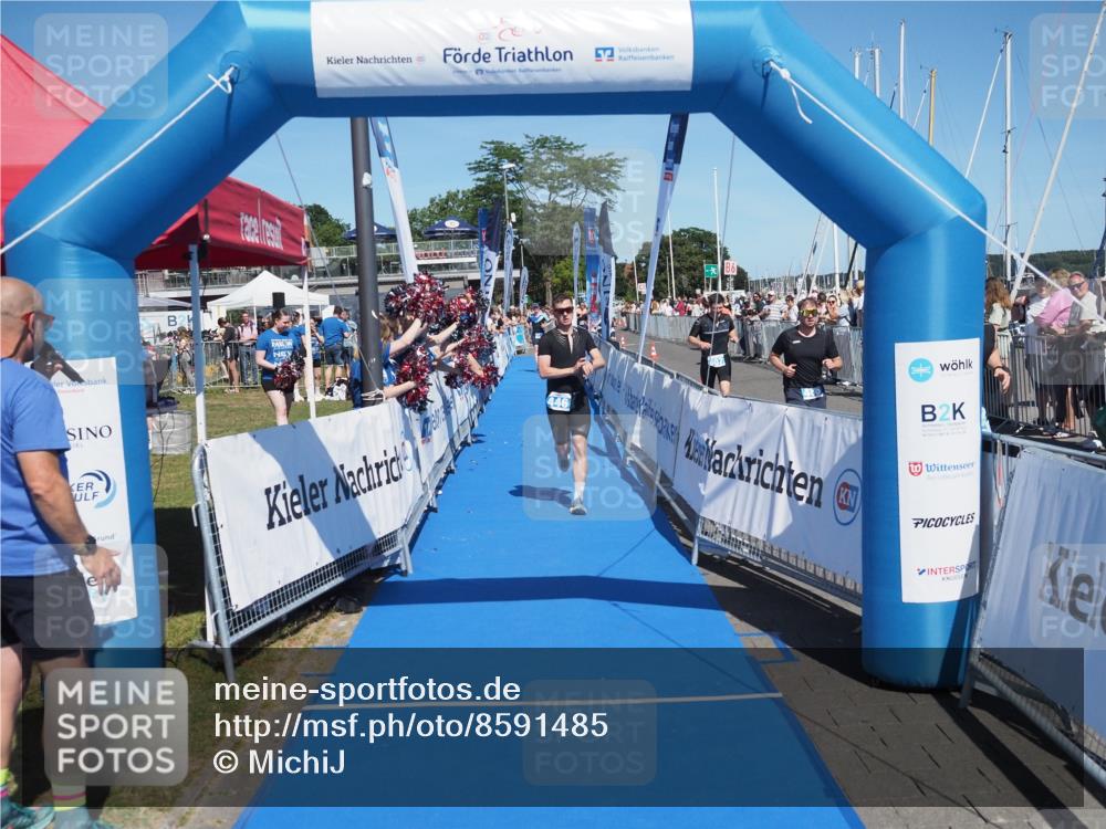 17.08.2025 - KN Förde Triathlon 2025 MichiJ http://msf.ph/oto/8591485 17.08.2025 13:51:23 Laufen 446 meine-sportfotos.de