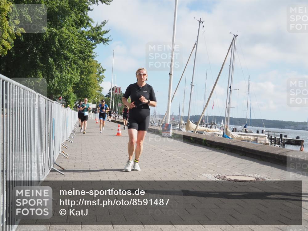 17.08.2025 - KN Förde Triathlon 2025 KatJ http://msf.ph/oto/8591487 17.08.2025 10:18:50 Laufen 109, 136, 144, 175 meine-sportfotos.de