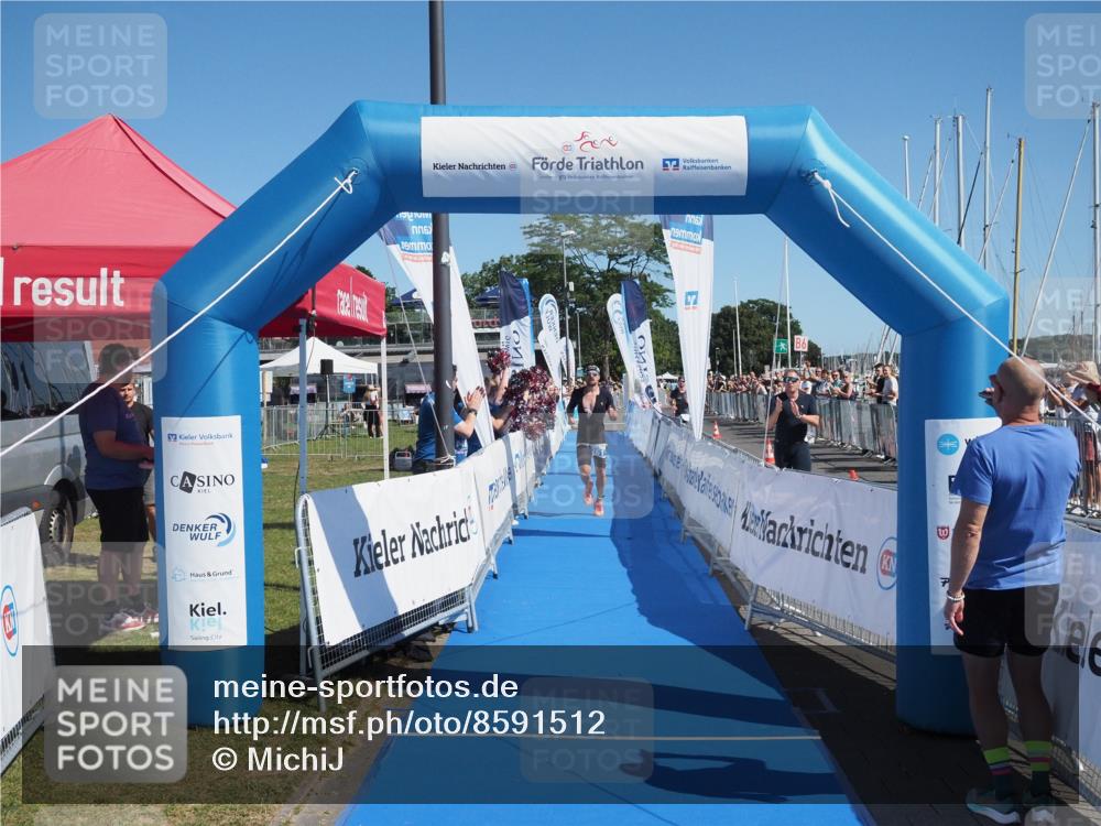 17.08.2025 - KN Förde Triathlon 2025 MichiJ http://msf.ph/oto/8591512 17.08.2025 11:51:44 Laufen 261 meine-sportfotos.de