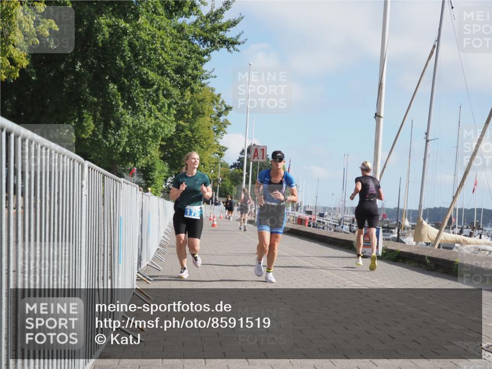 17.08.2025 - KN Förde Triathlon 2025 KatJ http://msf.ph/oto/8591519 17.08.2025 10:18:54 Laufen 109, 144, 170, 175 meine-sportfotos.de