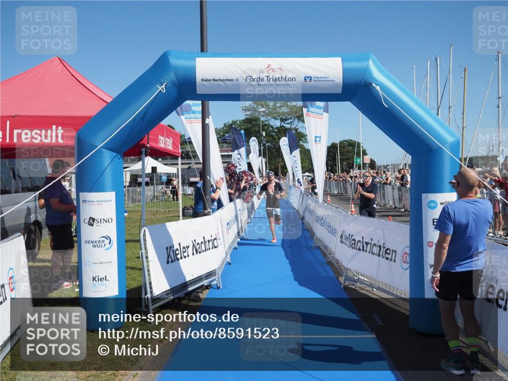 17.08.2025 - KN Förde Triathlon 2025 MichiJ http://msf.ph/oto/8591523 17.08.2025 11:51:45 Laufen 261 meine-sportfotos.de