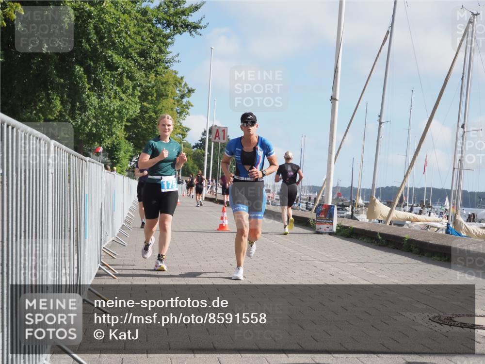 17.08.2025 - KN Förde Triathlon 2025 KatJ http://msf.ph/oto/8591558 17.08.2025 10:18:55 Laufen 109, 170, 175 meine-sportfotos.de