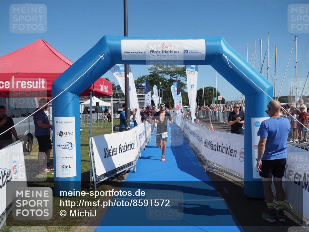 17.08.2025 - KN Förde Triathlon 2025 MichiJ http://msf.ph/oto/8591572 17.08.2025 11:51:46 Laufen 261 meine-sportfotos.de