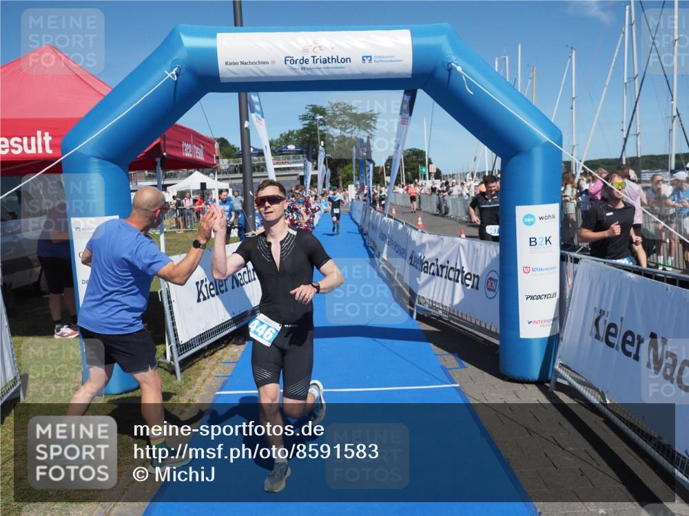 17.08.2025 - KN Förde Triathlon 2025 MichiJ http://msf.ph/oto/8591583 17.08.2025 13:51:25 Laufen 446, 473 meine-sportfotos.de