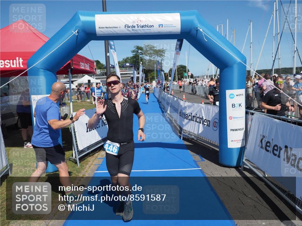 17.08.2025 - KN Förde Triathlon 2025 MichiJ http://msf.ph/oto/8591587 17.08.2025 13:51:25 Laufen 446, 473 meine-sportfotos.de