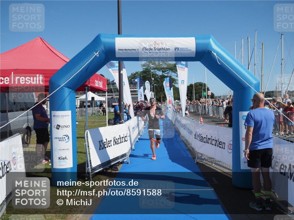 17.08.2025 - KN Förde Triathlon 2025 MichiJ http://msf.ph/oto/8591588 17.08.2025 11:51:46 Laufen 261 meine-sportfotos.de