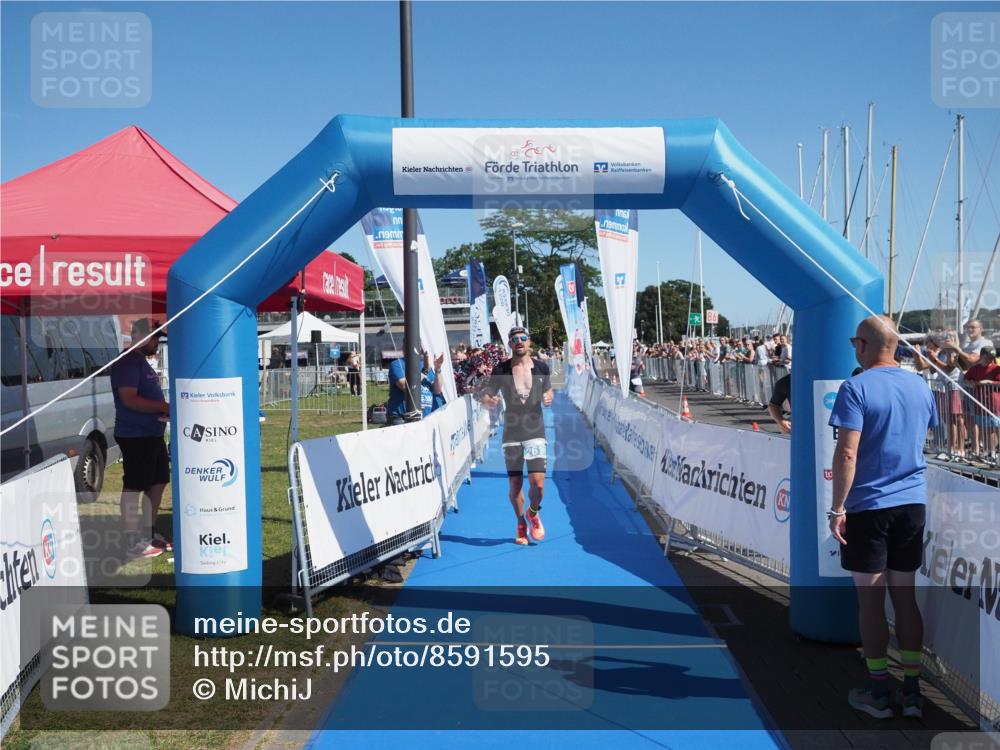 17.08.2025 - KN Förde Triathlon 2025 MichiJ http://msf.ph/oto/8591595 17.08.2025 11:51:46 Laufen 261 meine-sportfotos.de