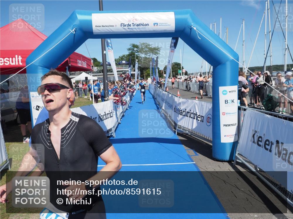 17.08.2025 - KN Förde Triathlon 2025 MichiJ http://msf.ph/oto/8591615 17.08.2025 13:51:25 Laufen 446, 473 meine-sportfotos.de