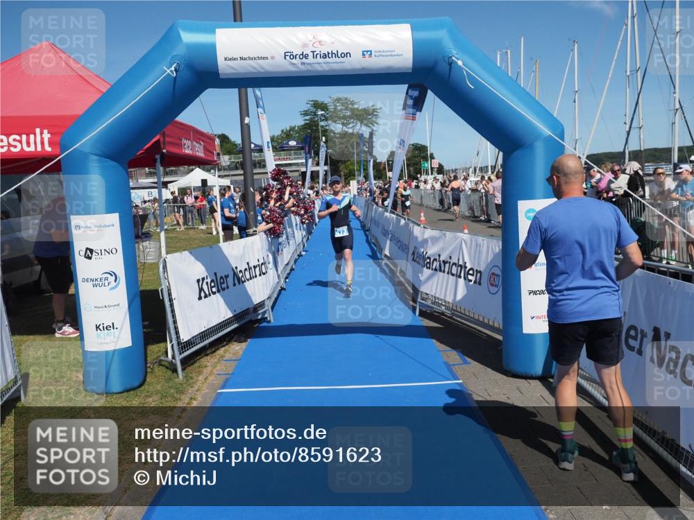 17.08.2025 - KN Förde Triathlon 2025 MichiJ http://msf.ph/oto/8591623 17.08.2025 13:51:27 Laufen 446, 473 meine-sportfotos.de