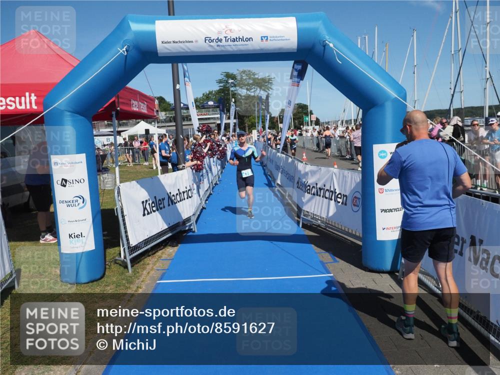 17.08.2025 - KN Förde Triathlon 2025 MichiJ http://msf.ph/oto/8591627 17.08.2025 13:51:27 Laufen 446, 473 meine-sportfotos.de