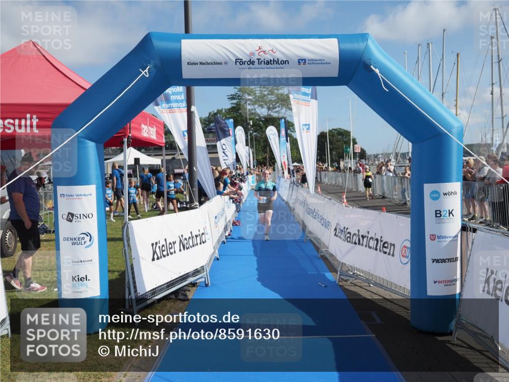 17.08.2025 - KN Förde Triathlon 2025 MichiJ http://msf.ph/oto/8591630 17.08.2025 10:34:05 Laufen 151 meine-sportfotos.de