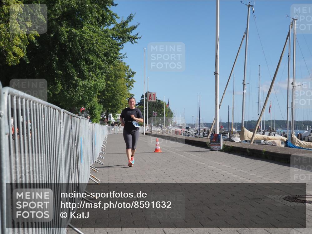 17.08.2025 - KN Förde Triathlon 2025 KatJ http://msf.ph/oto/8591632 17.08.2025 10:55:10 Laufen  meine-sportfotos.de