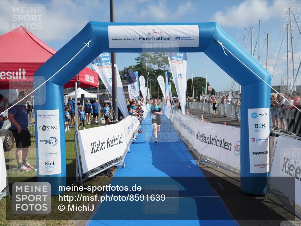17.08.2025 - KN Förde Triathlon 2025 MichiJ http://msf.ph/oto/8591639 17.08.2025 10:34:05 Laufen 151 meine-sportfotos.de