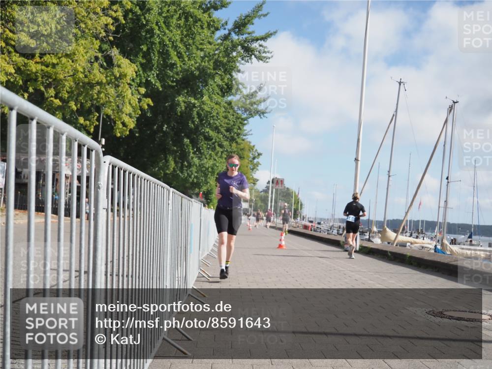 17.08.2025 - KN Förde Triathlon 2025 KatJ http://msf.ph/oto/8591643 17.08.2025 10:18:59 Laufen 109, 170, 175 meine-sportfotos.de