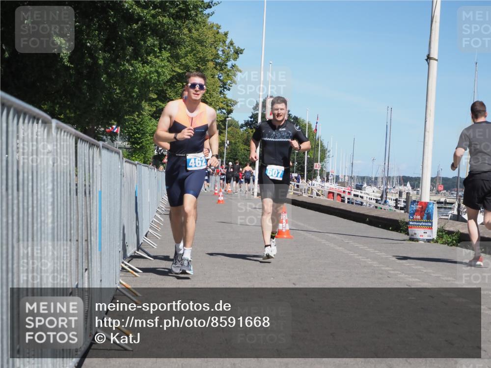 17.08.2025 - KN Förde Triathlon 2025 KatJ http://msf.ph/oto/8591668 17.08.2025 13:37:36 Laufen 411, 457, 462, 467, 506, 507 meine-sportfotos.de