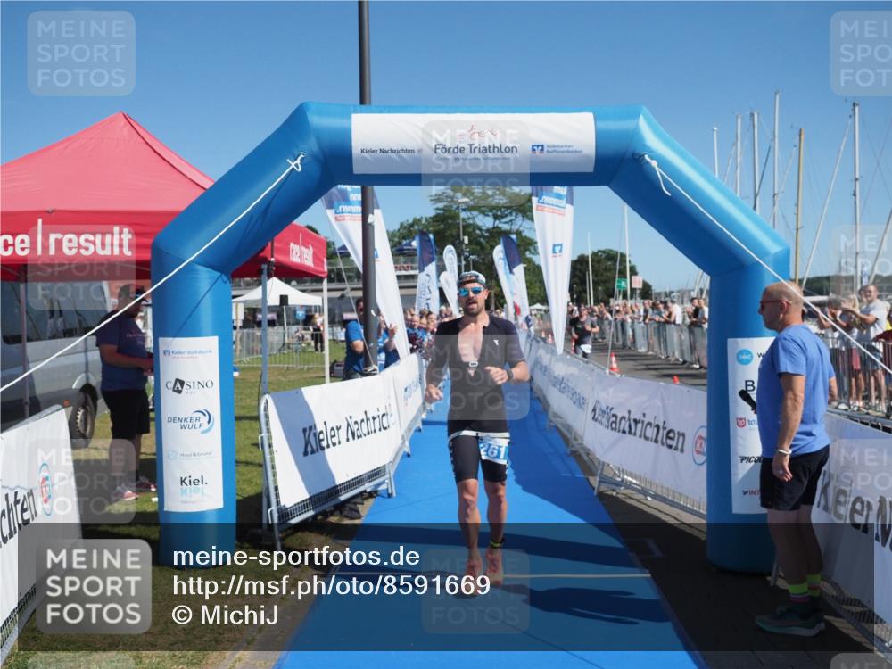 17.08.2025 - KN Förde Triathlon 2025 MichiJ http://msf.ph/oto/8591669 17.08.2025 11:51:48 Laufen 261 meine-sportfotos.de