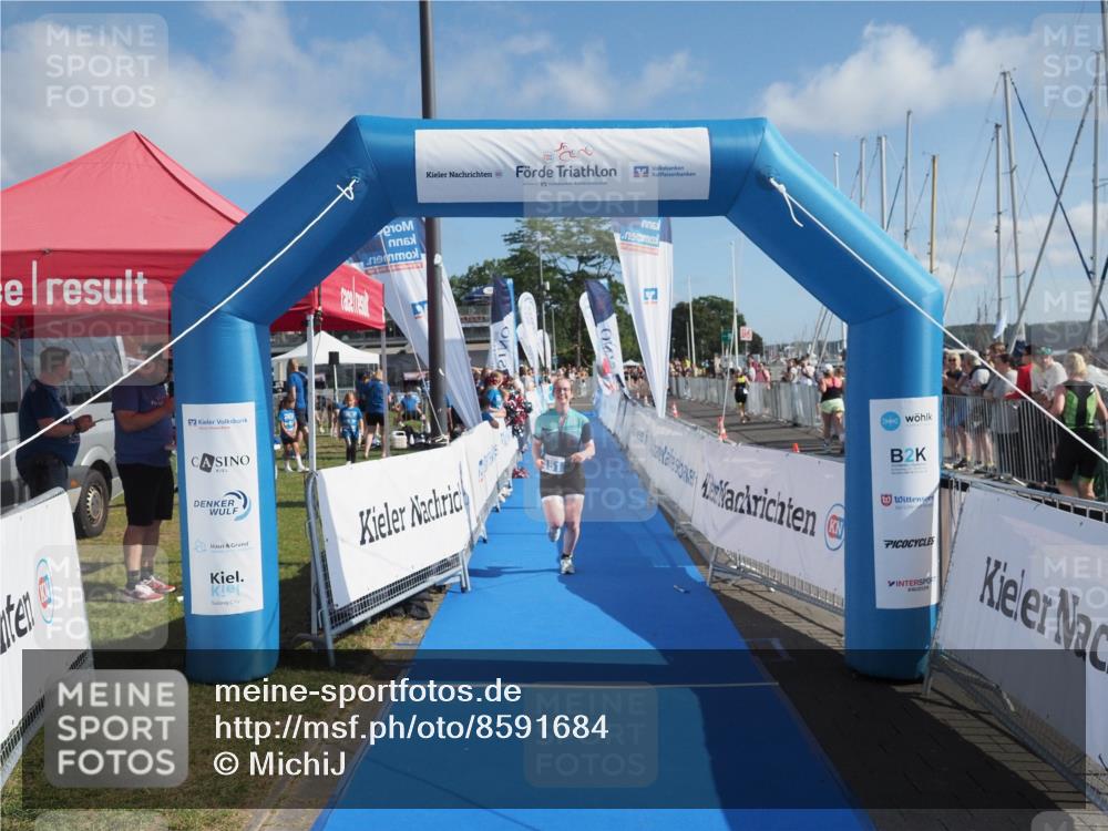 17.08.2025 - KN Förde Triathlon 2025 MichiJ http://msf.ph/oto/8591684 17.08.2025 10:34:07 Laufen 151 meine-sportfotos.de