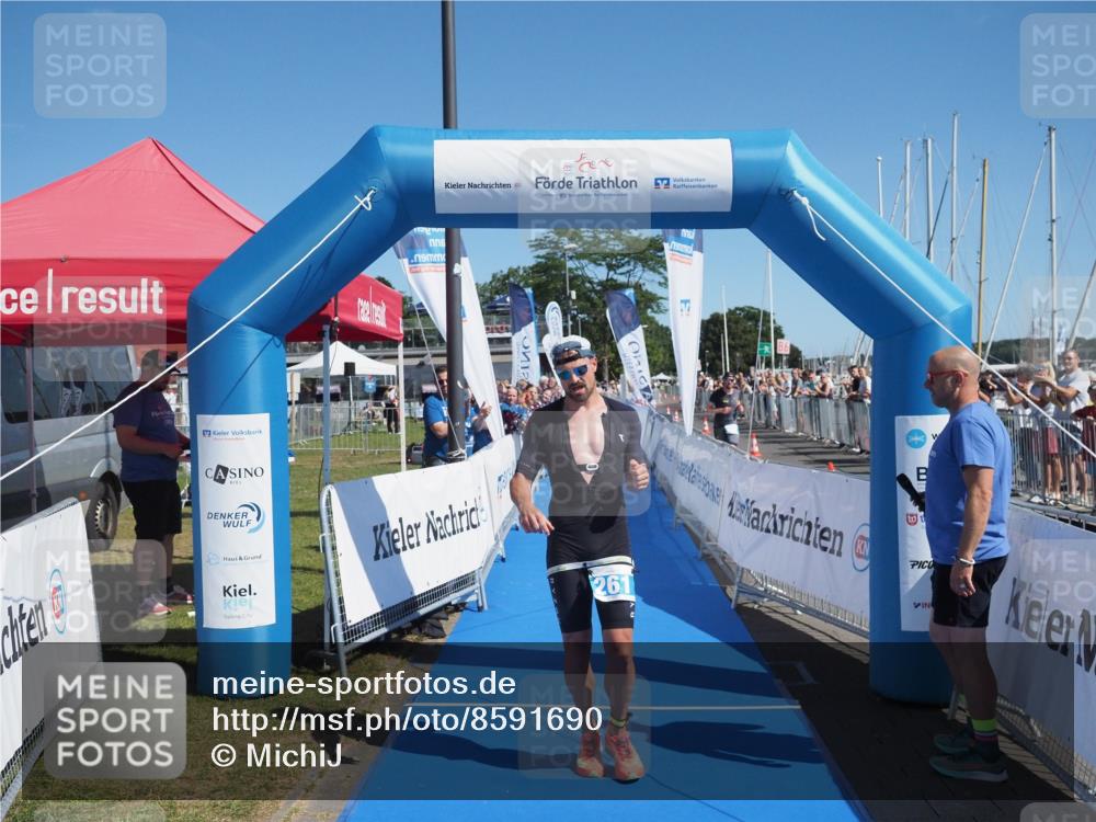 17.08.2025 - KN Förde Triathlon 2025 MichiJ http://msf.ph/oto/8591690 17.08.2025 11:51:48 Laufen 261 meine-sportfotos.de